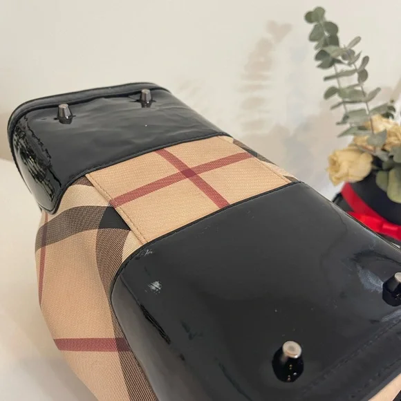 Burberry Classic Nova Check Bag Black - Picture 5 of 16